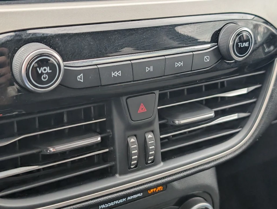 2021 Ford Escape - Image 19 of 21