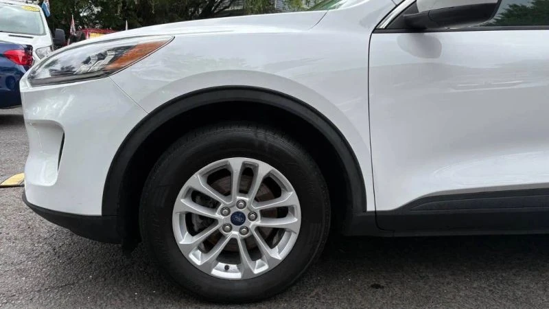 2021 Ford Escape - Image 9 of 12