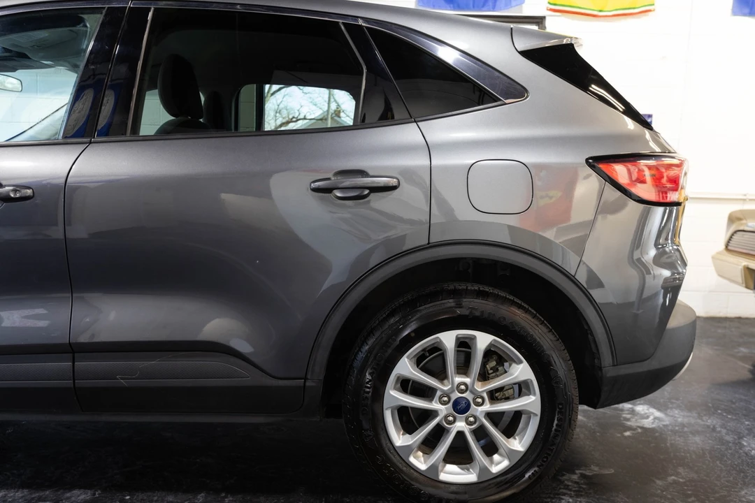 2021 Ford Escape - Image 8 of 12