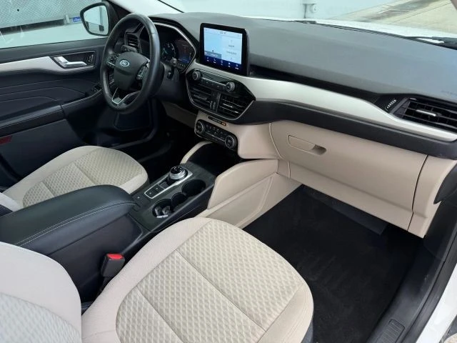 2021 Ford Escape - Image 15 of 31