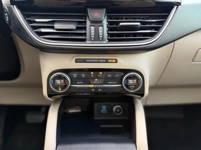 2021 Ford Escape - Image 21 of 31