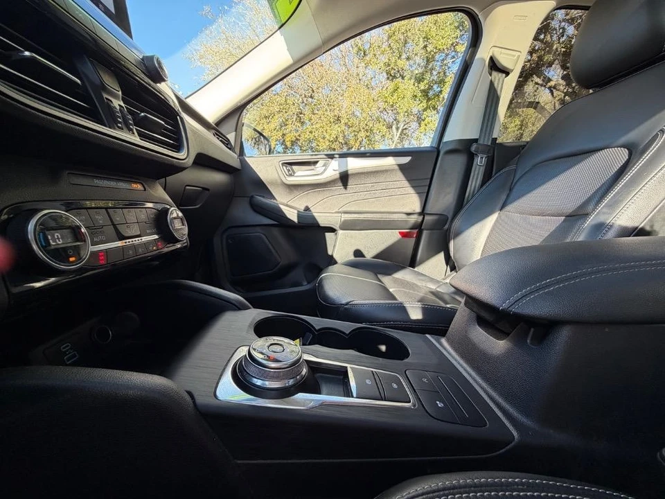 2021 Ford Escape - Image 15 of 21
