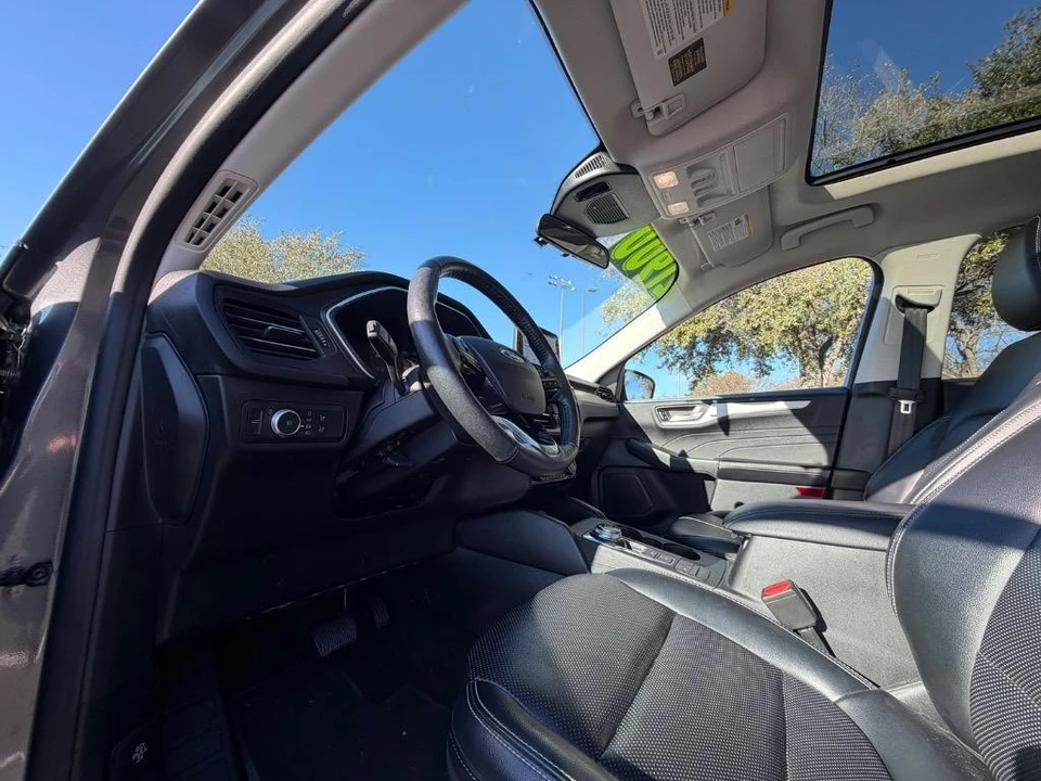 2021 Ford Escape - Image 8 of 21