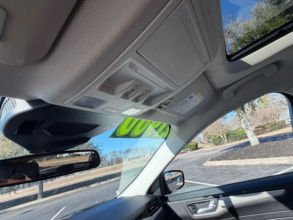 2021 Ford Escape - Image 17 of 21