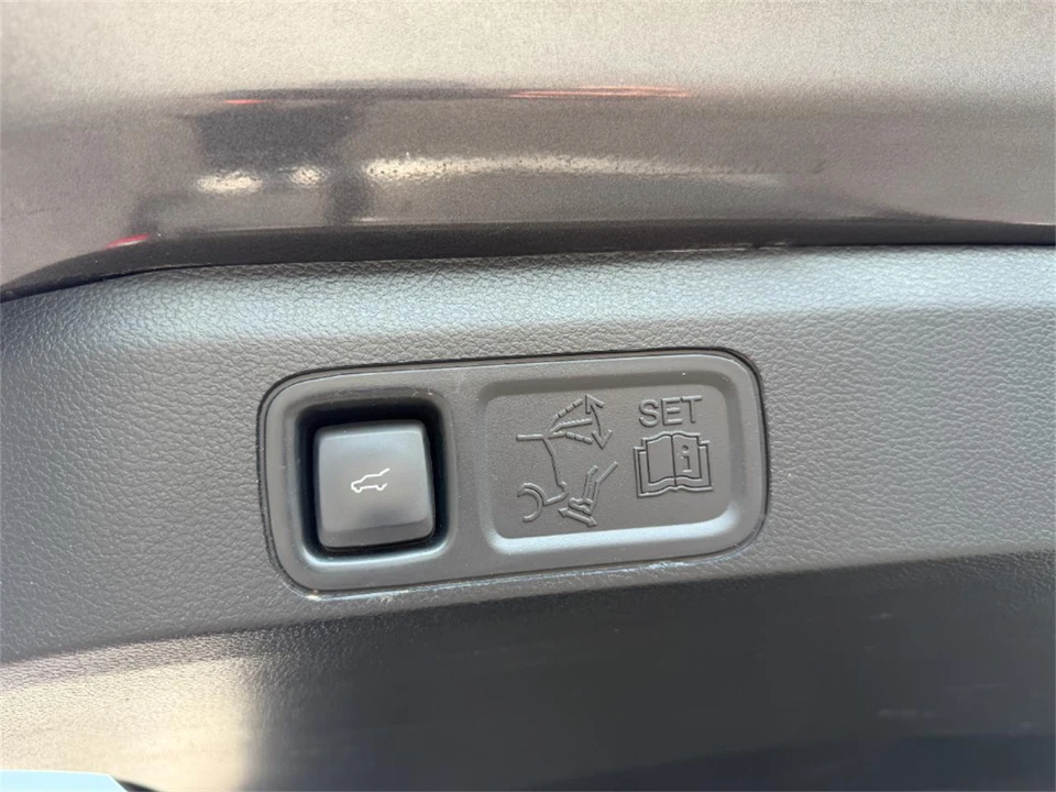 2021 Ford Expedition 4th Gen - Image 16 of 31