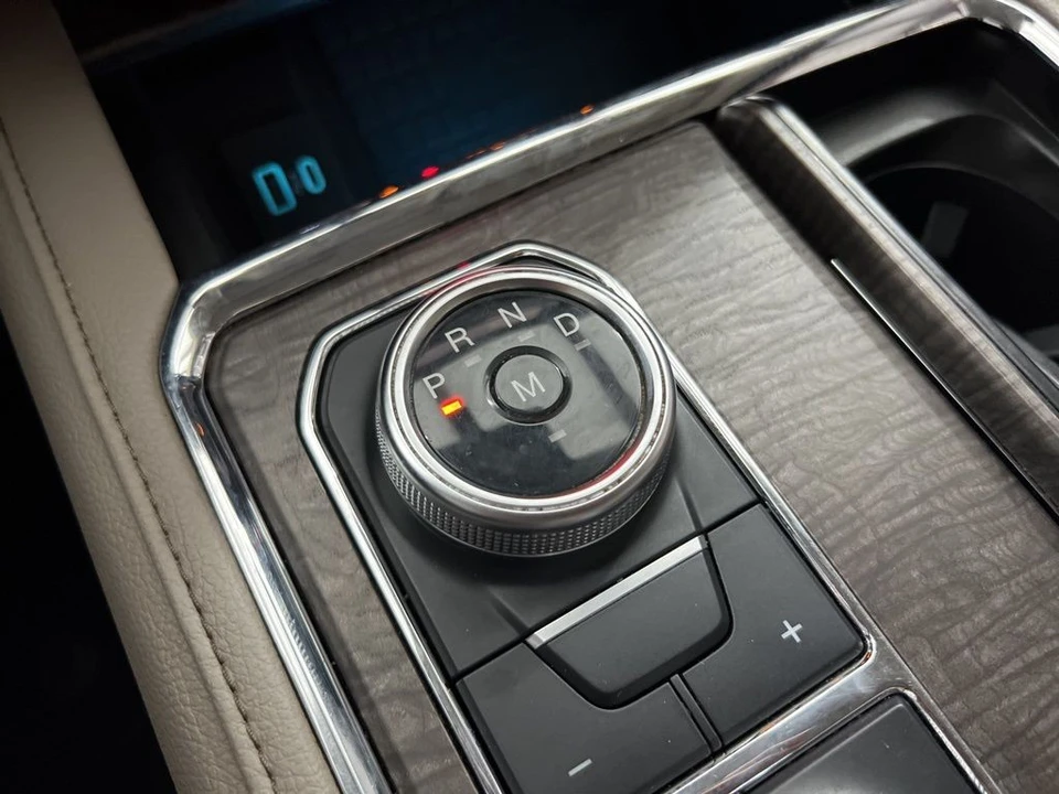2021 Ford Expedition 4th Gen - Image 16 of 31