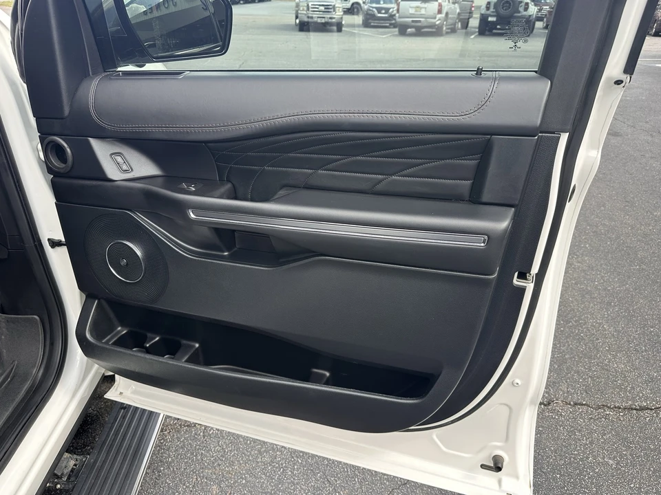 2021 Ford Expedition 4th Gen - Image 14 of 31