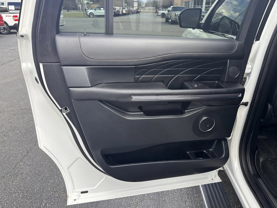2021 Ford Expedition 4th Gen - Image 12 of 31