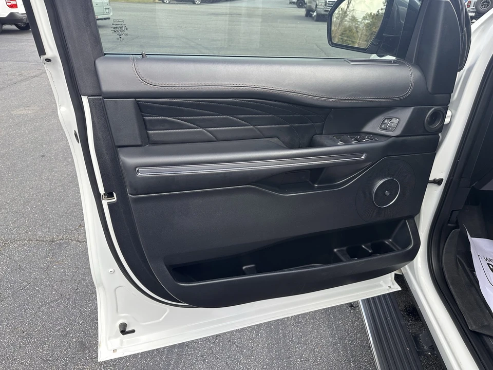 2021 Ford Expedition 4th Gen - Image 9 of 31