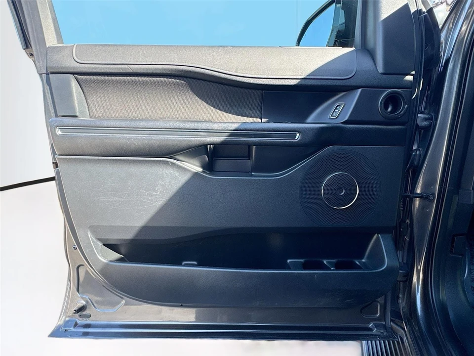 2021 Ford Expedition 4th Gen - Image 14 of 21