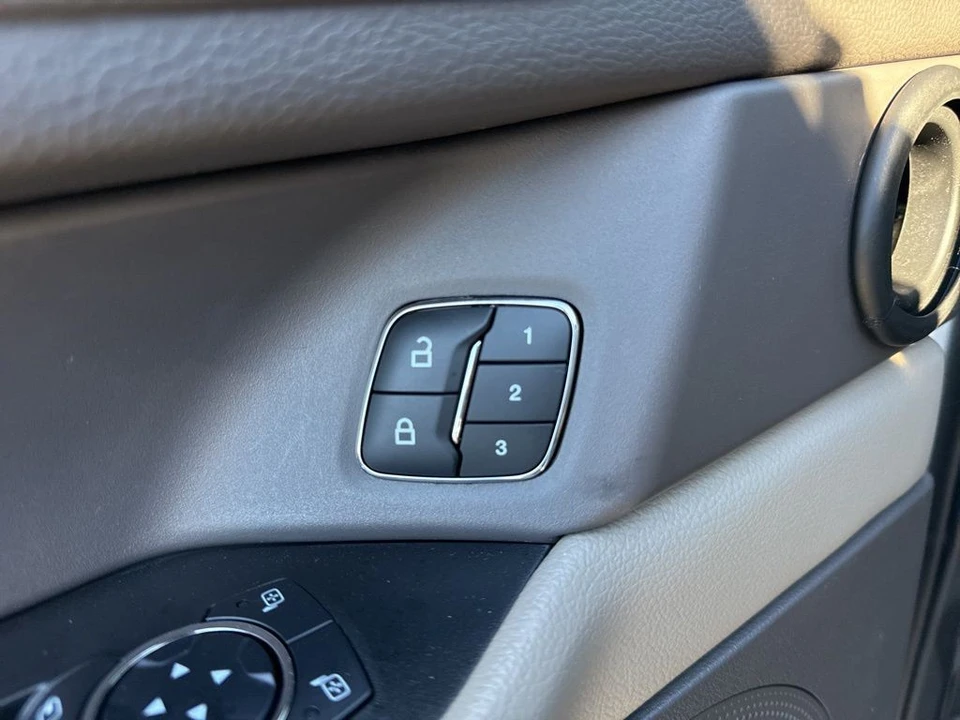 2021 Ford Expedition 4th Gen - Image 11 of 12