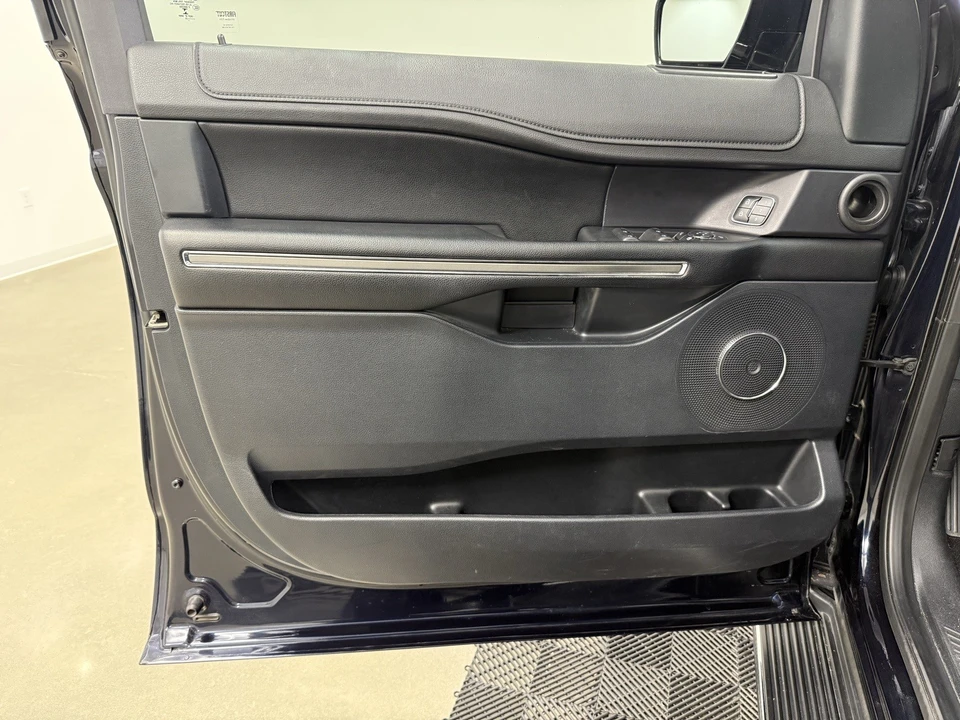 2021 Ford Expedition 4th Gen - Image 9 of 12