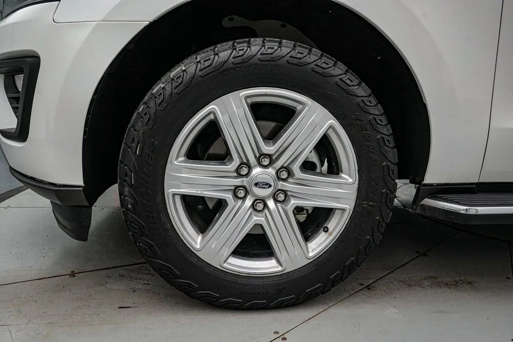 2021 Ford Expedition 4th Gen - Image 11 of 21