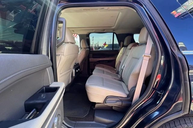 2021 Ford Expedition 4th Gen - Image 9 of 17