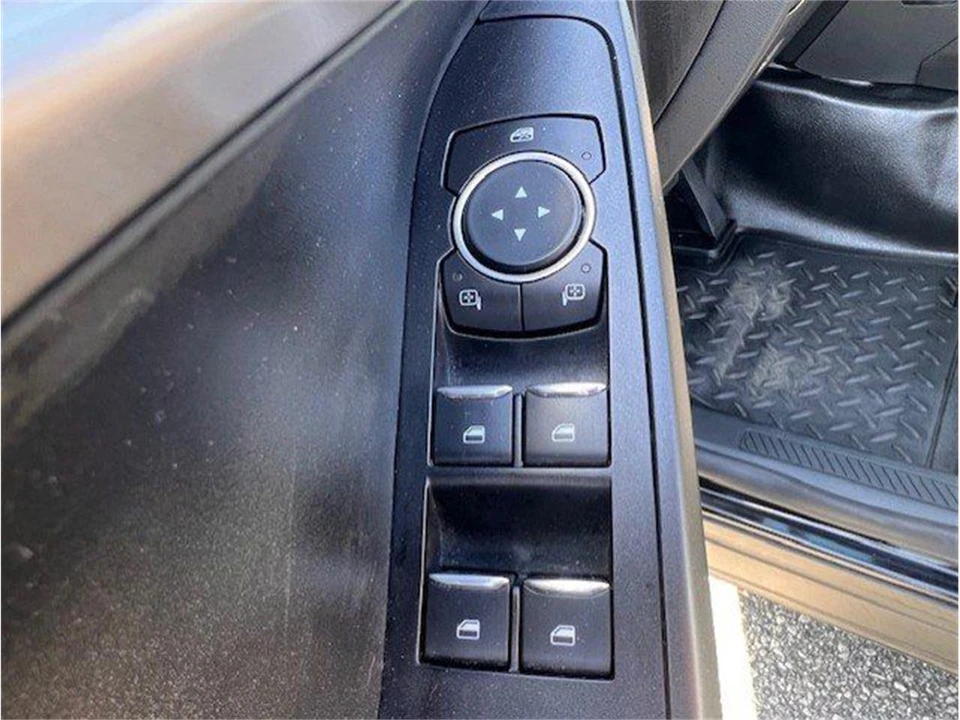 2021 Ford Explorer 6th Gen - Image 13 of 20