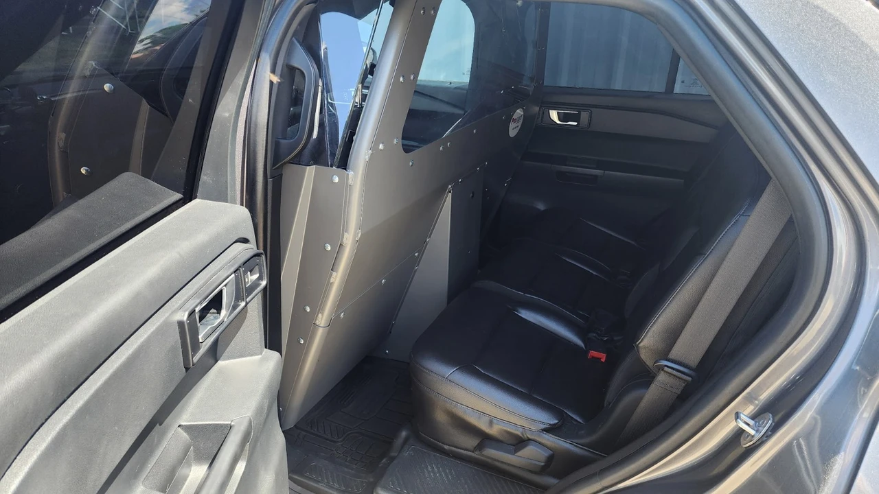 2021 Ford Explorer 6th Gen - Image 10 of 13