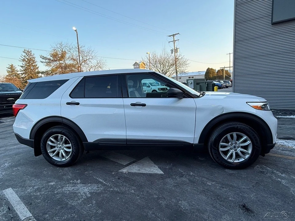 2021 Ford Explorer 6th Gen - Image 2 of 12