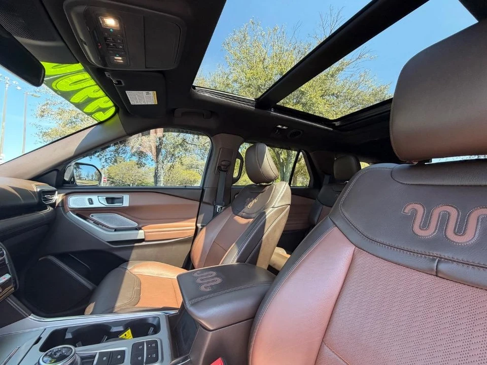 2021 Ford Explorer 6th Gen - Image 11 of 21