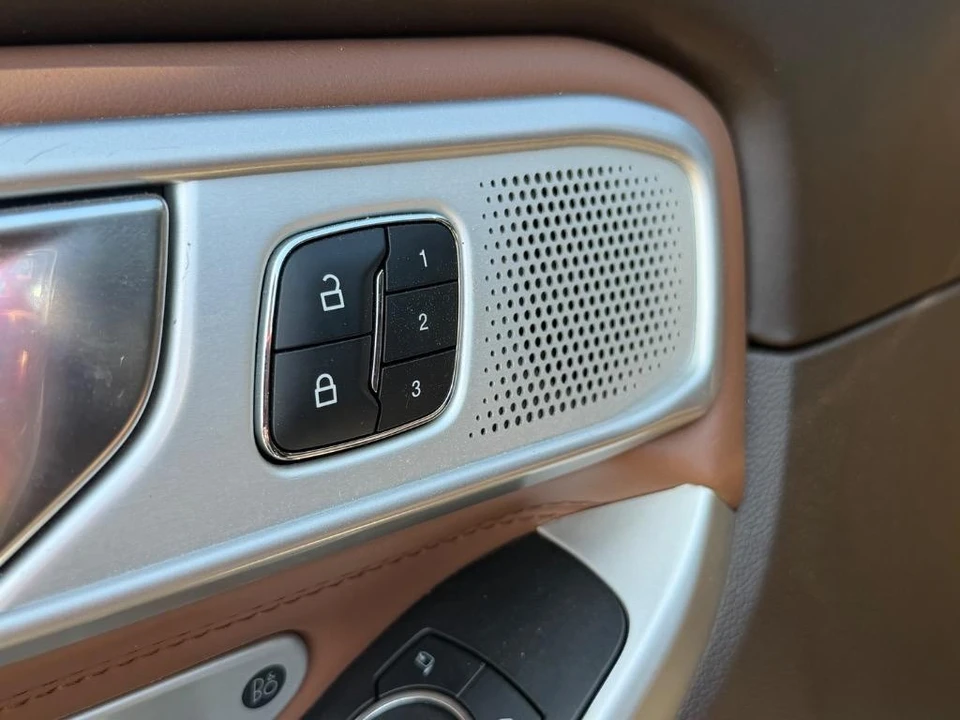 2021 Ford Explorer 6th Gen - Image 6 of 21