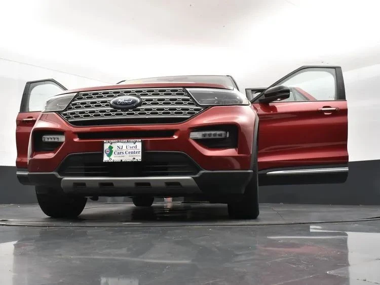 2021 Ford Explorer 6th Gen - Image 11 of 12