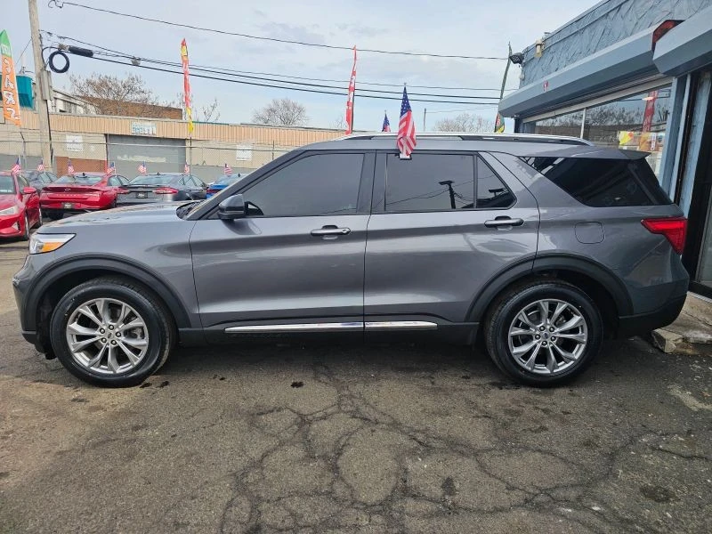 2021 Ford Explorer 6th Gen - Image 2 of 12