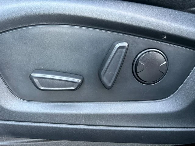 2021 Ford Explorer 6th Gen - Image 19 of 21