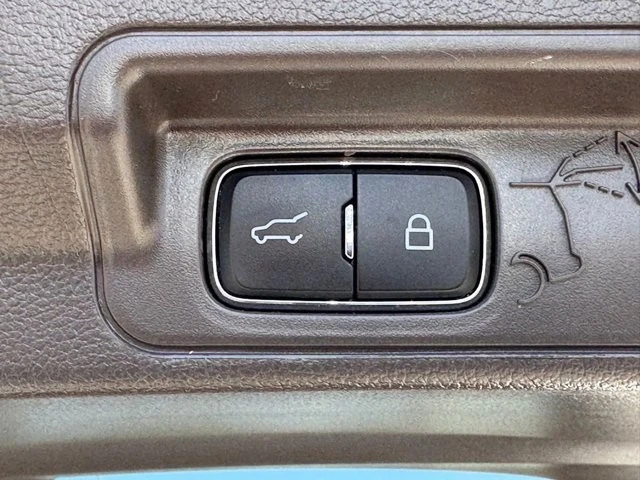 2021 Ford Explorer 6th Gen - Image 14 of 21
