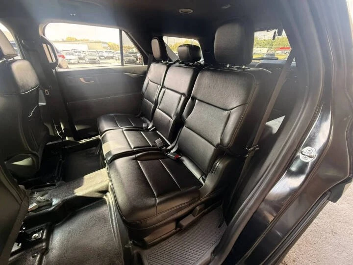 2021 Ford Explorer 6th Gen - Image 9 of 15