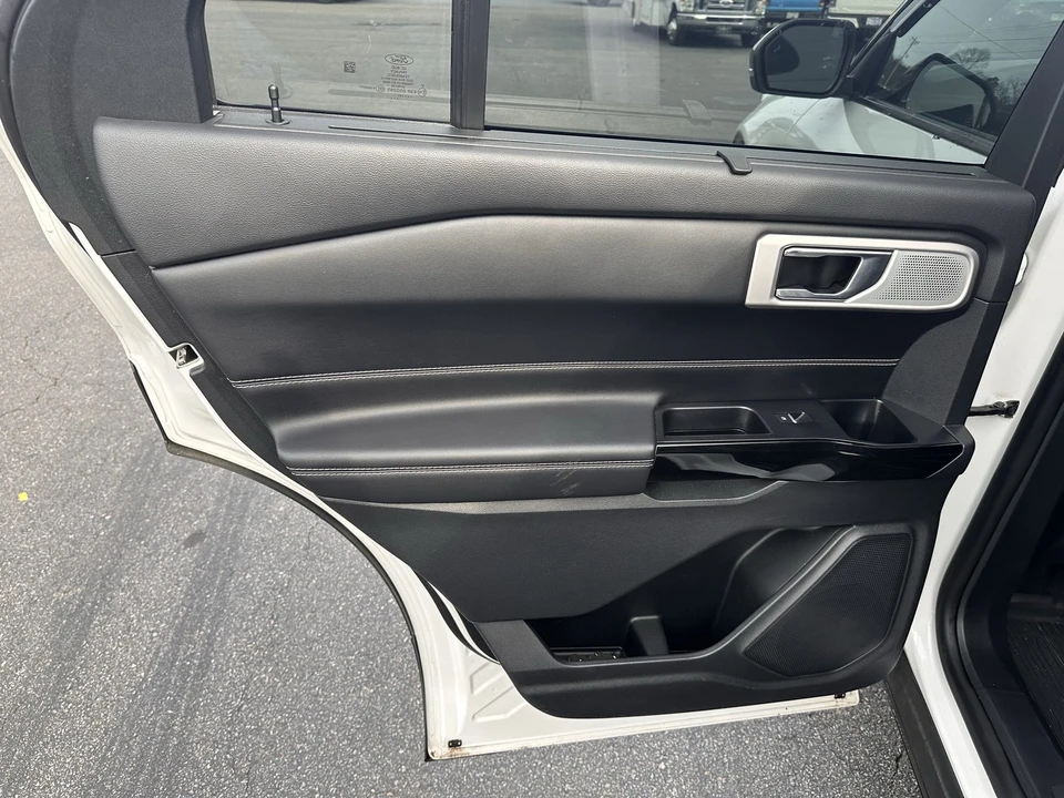 2021 Ford Explorer 6th Gen - Image 11 of 12