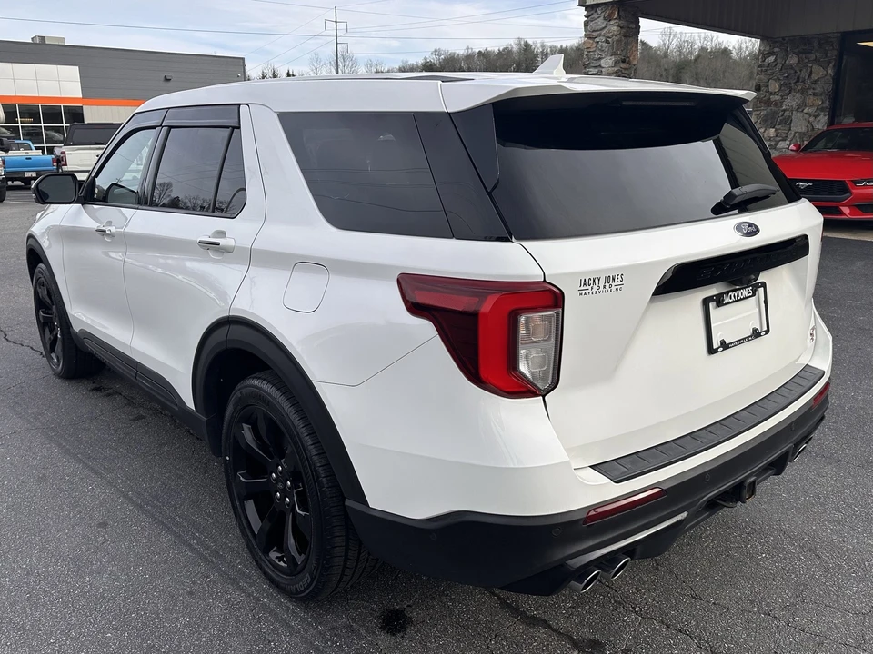 2021 Ford Explorer 6th Gen - Image 8 of 12