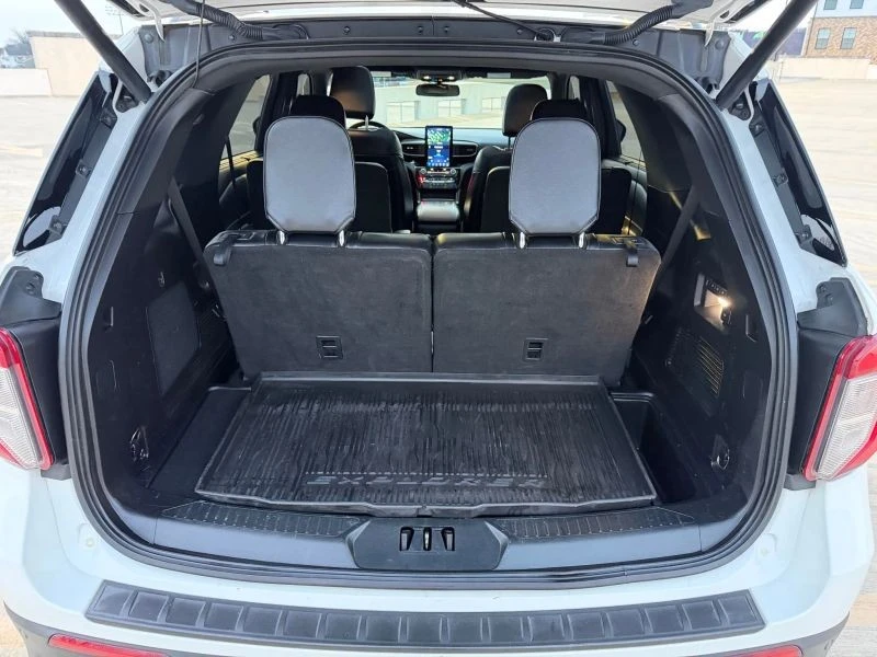 2021 Ford Explorer 6th Gen - Image 4 of 12