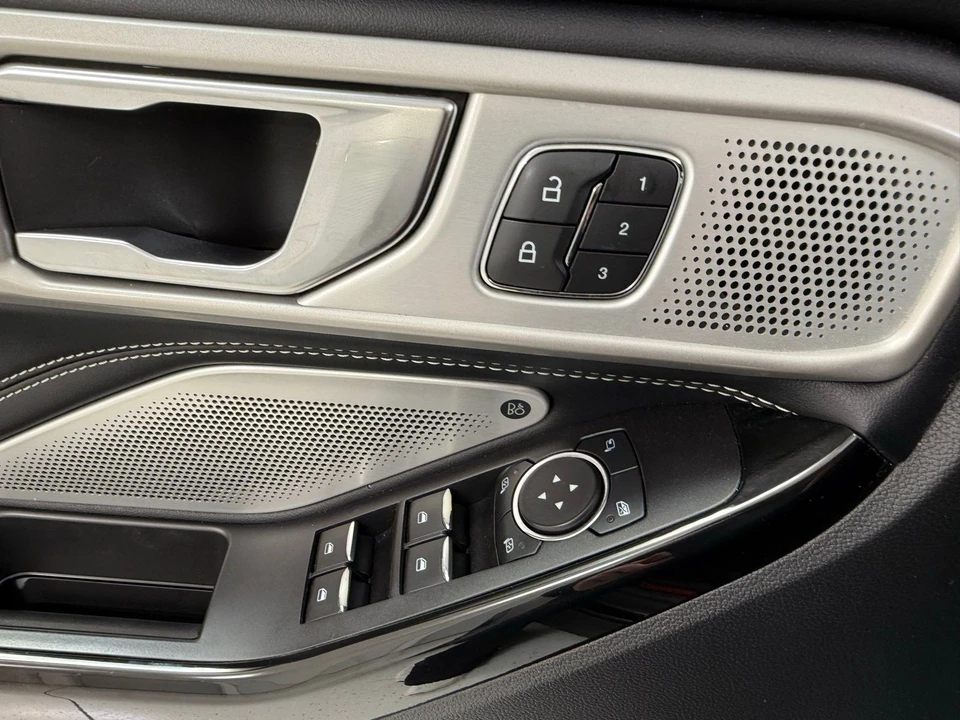 2021 Ford Explorer 6th Gen - Image 14 of 21