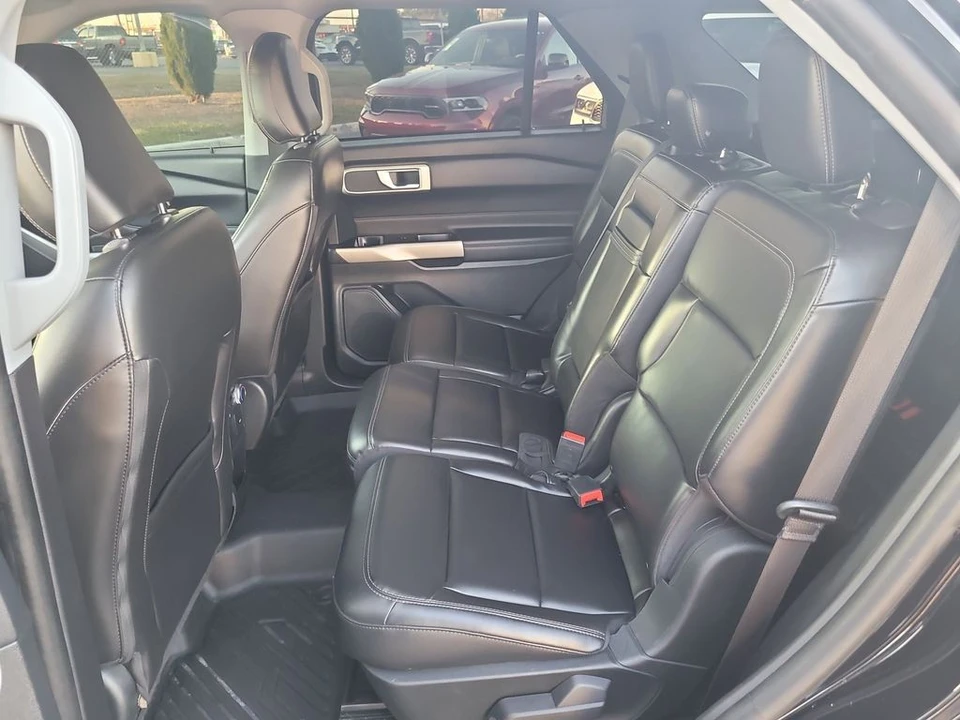 2021 Ford Explorer 6th Gen - Image 11 of 12