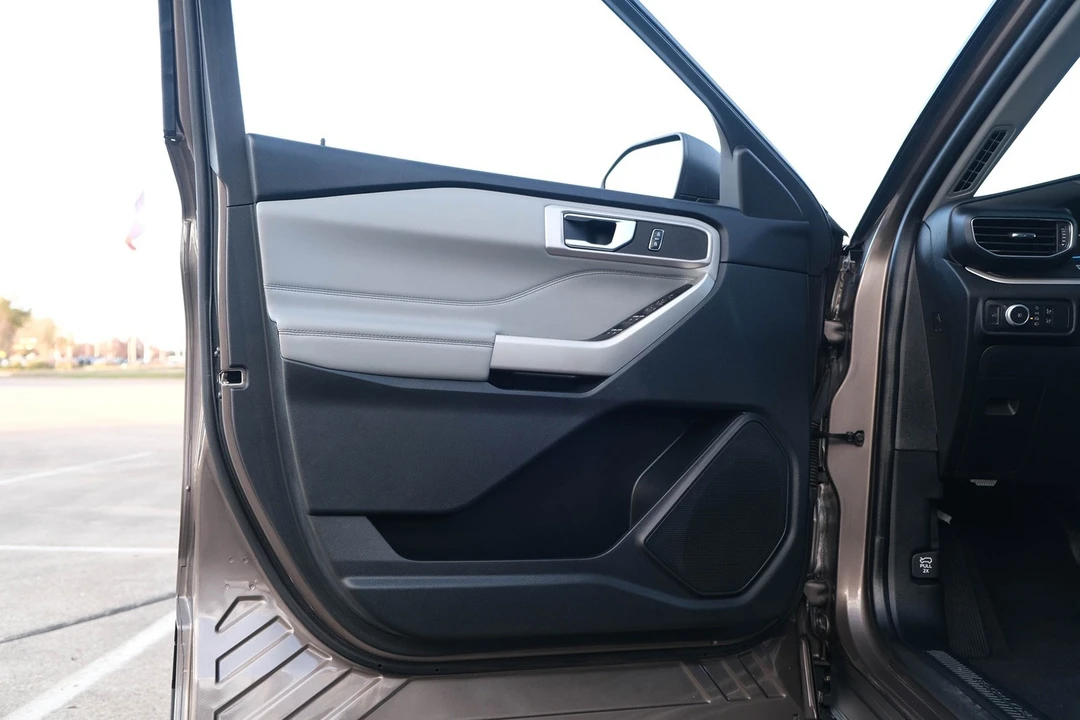 2021 Ford Explorer 6th Gen - Image 13 of 31