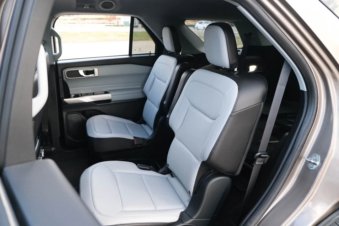 2021 Ford Explorer 6th Gen - Image 19 of 31