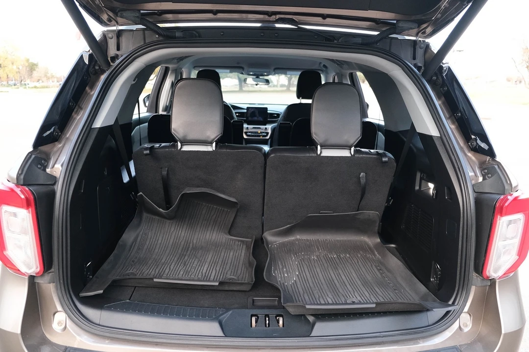 2021 Ford Explorer 6th Gen - Image 21 of 31