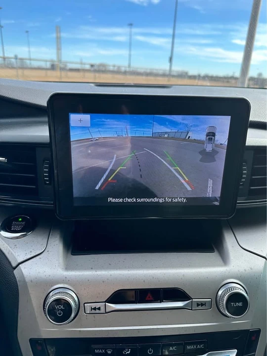 2021 Ford Explorer 6th Gen - Image 8 of 10