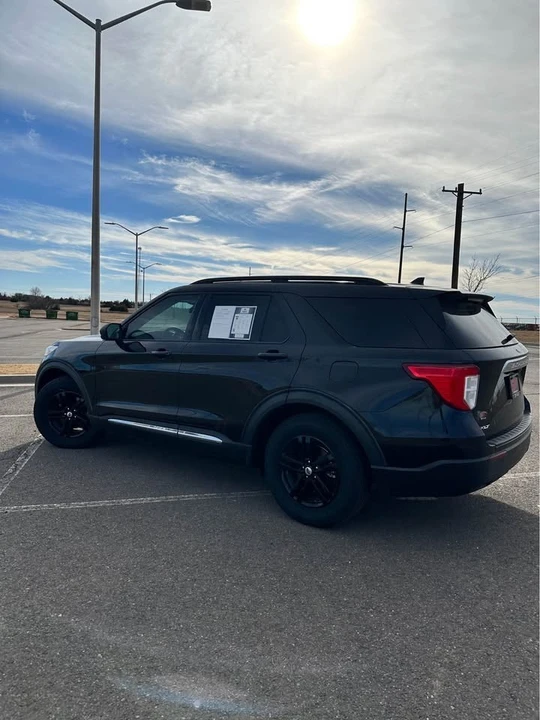 2021 Ford Explorer 6th Gen - Image 2 of 10