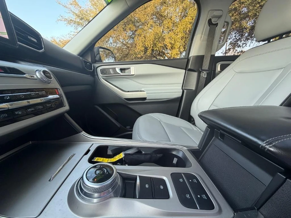 2021 Ford Explorer 6th Gen - Image 20 of 21