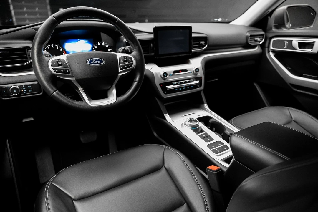2021 Ford Explorer 6th Gen - Image 2 of 21