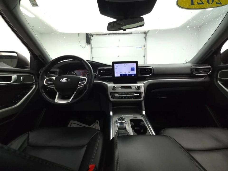 2021 Ford Explorer 6th Gen - Image 2 of 12