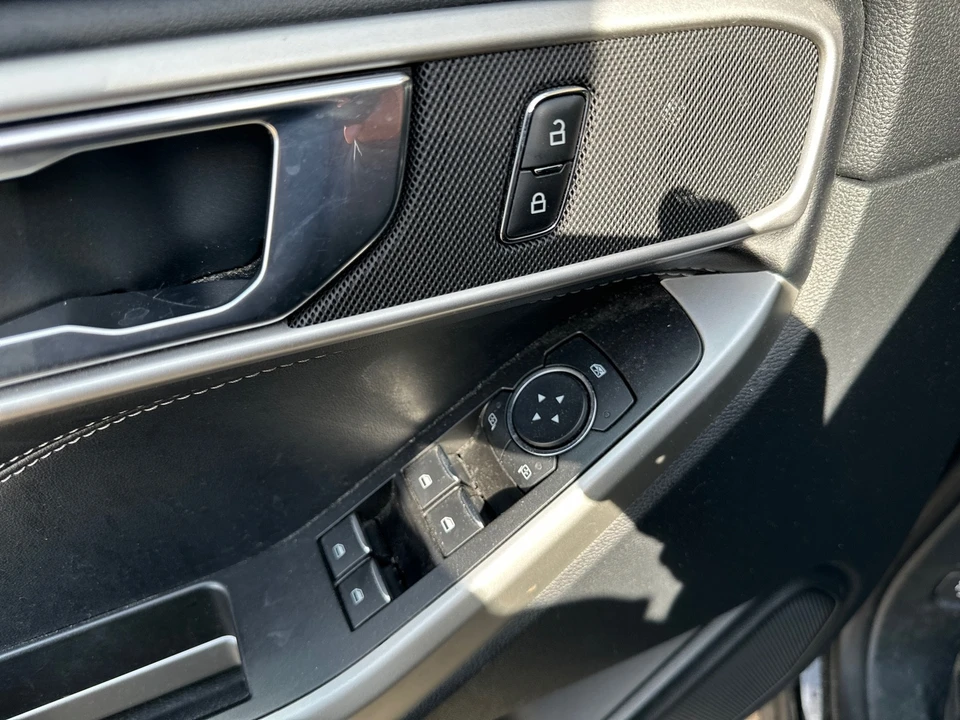 2021 Ford Explorer 6th Gen - Image 20 of 21