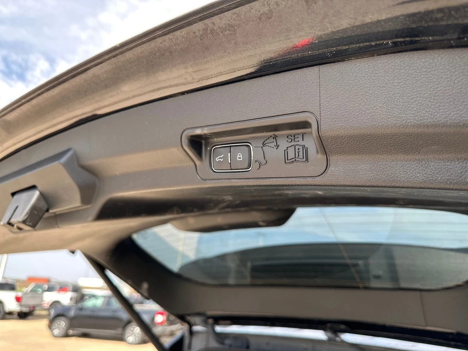 2021 Ford Explorer 6th Gen - Image 15 of 21