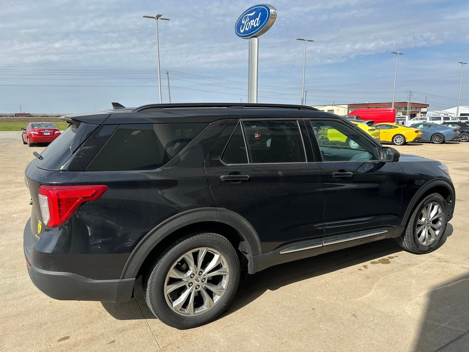 2021 Ford Explorer 6th Gen - Image 8 of 12
