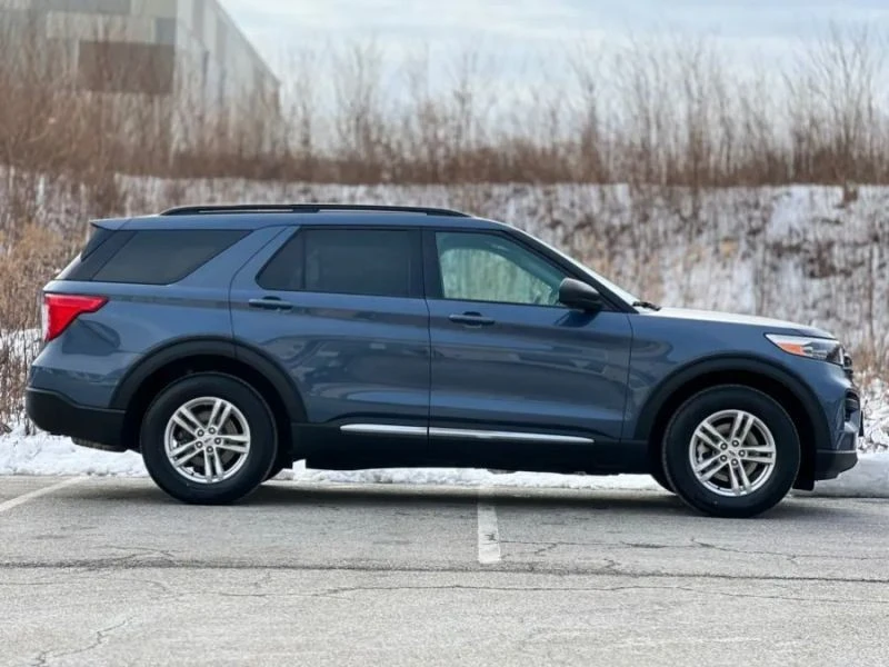 2021 Ford Explorer 6th Gen - Image 9 of 12