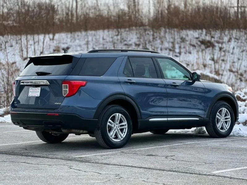 2021 Ford Explorer 6th Gen - Image 8 of 12