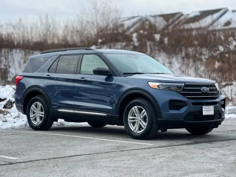 2021 Ford Explorer 6th Gen - Image 2 of 12