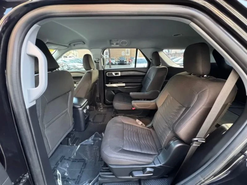 2021 Ford Explorer 6th Gen - Image 11 of 12