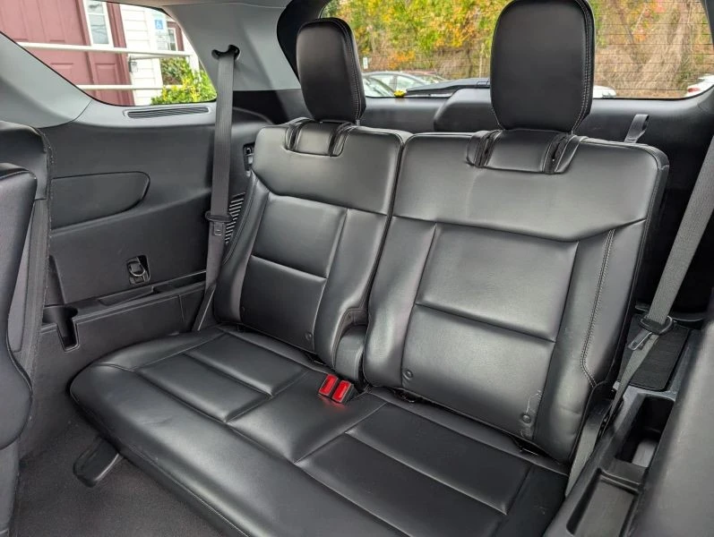 2021 Ford Explorer 6th Gen - Image 11 of 12