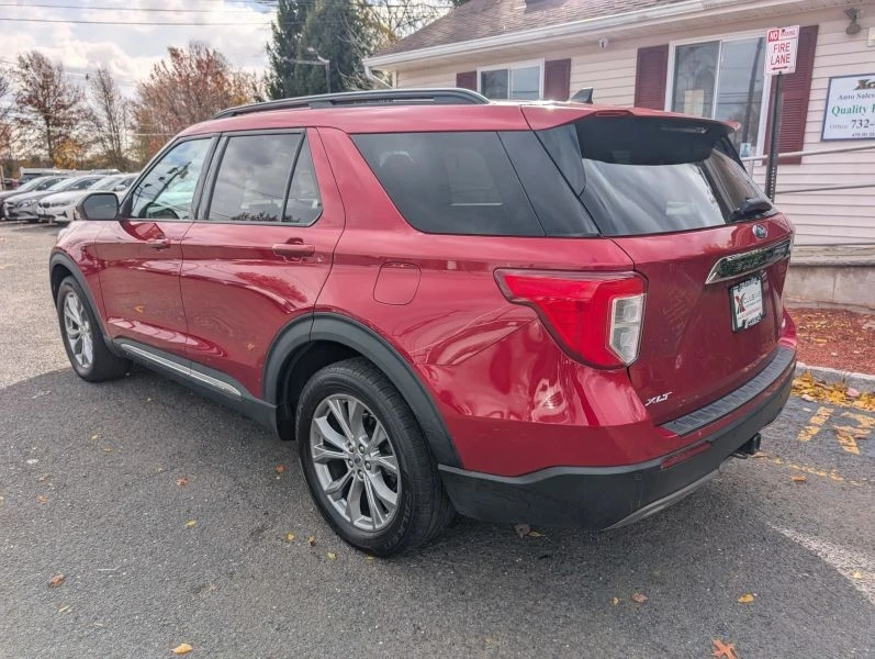 2021 Ford Explorer 6th Gen - Image 2 of 12